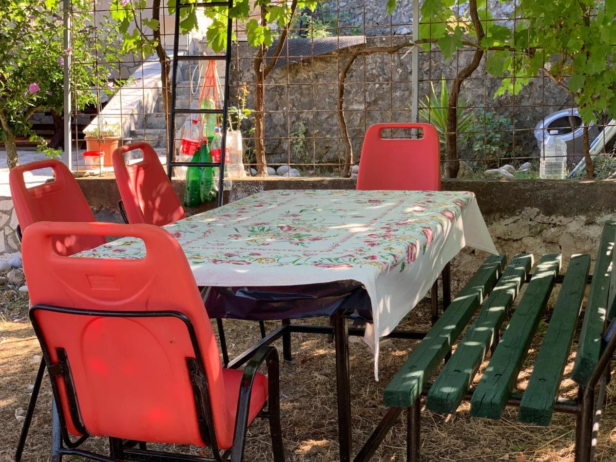 Holiday Home Bratica Улцинь Экстерьер фото