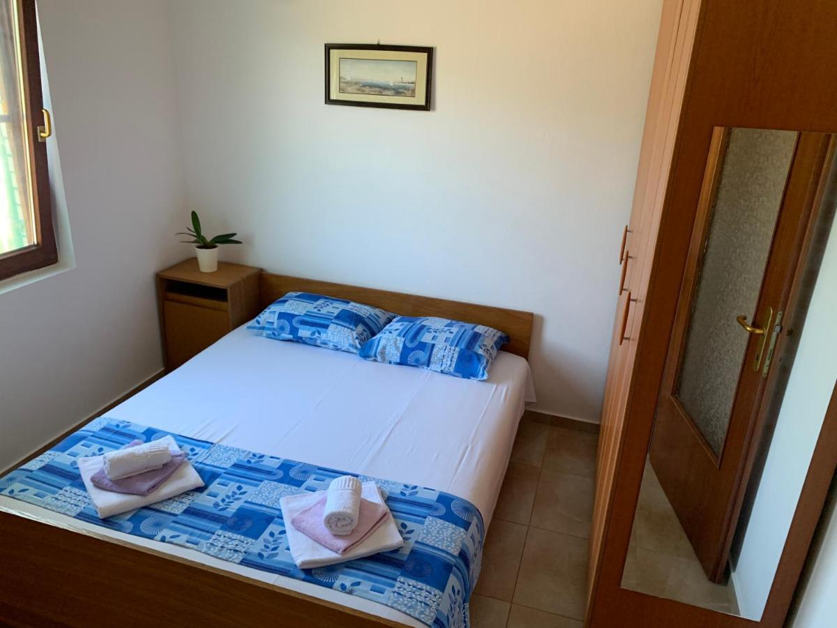 Holiday Home Bratica Улцинь Экстерьер фото
