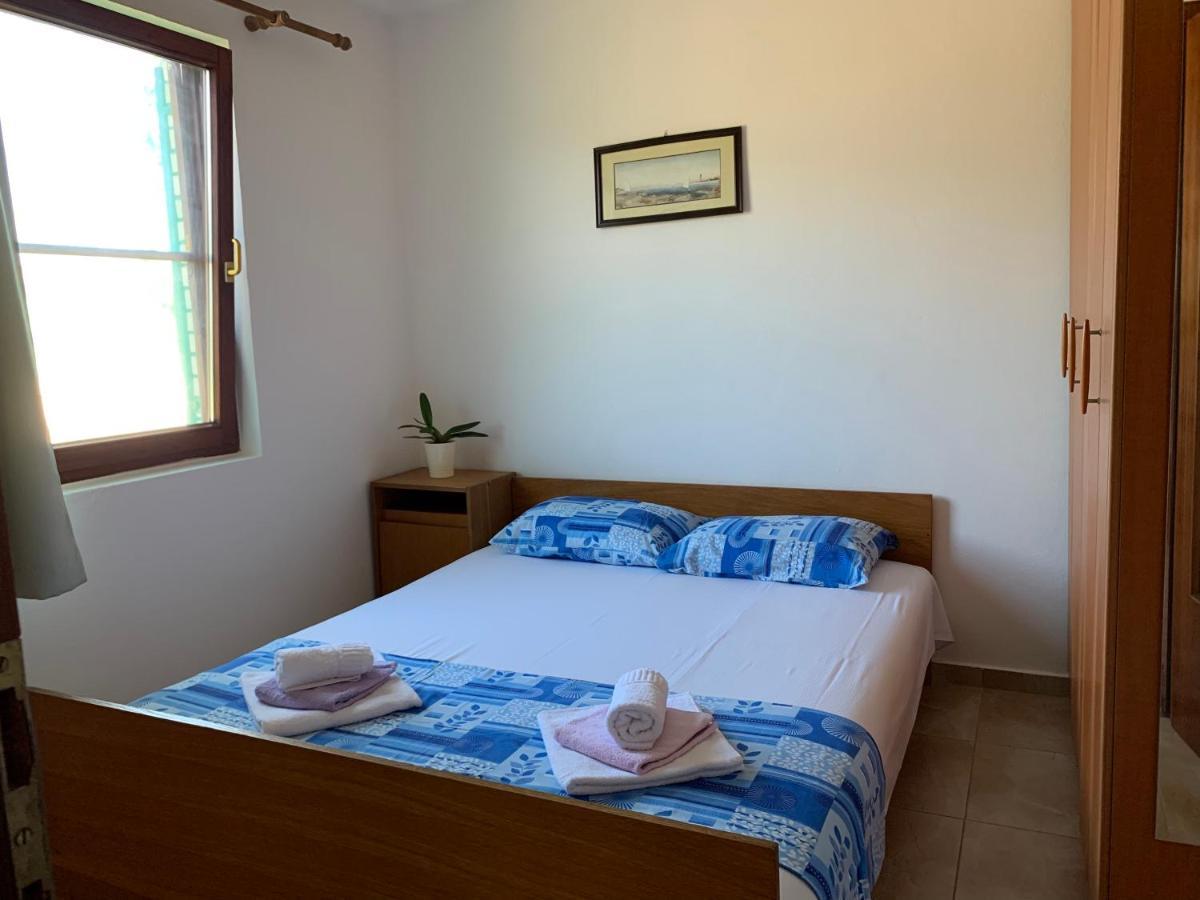 Holiday Home Bratica Улцинь Экстерьер фото